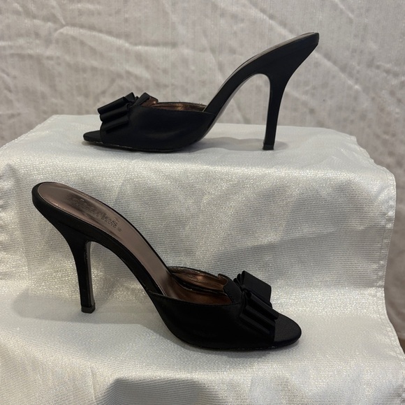 Charles by Charles David Peep Toe Mules - Picture 4 of 7